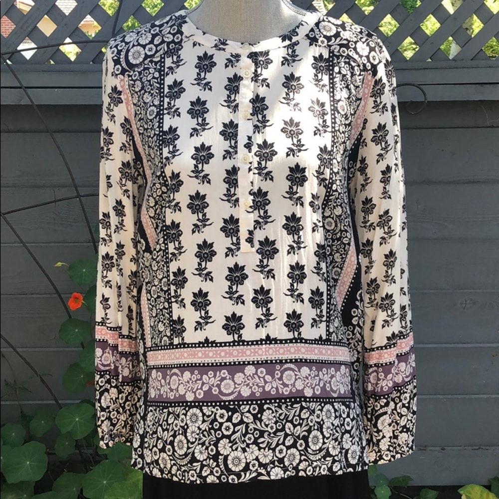Ann Taylor LOFT block print blouse